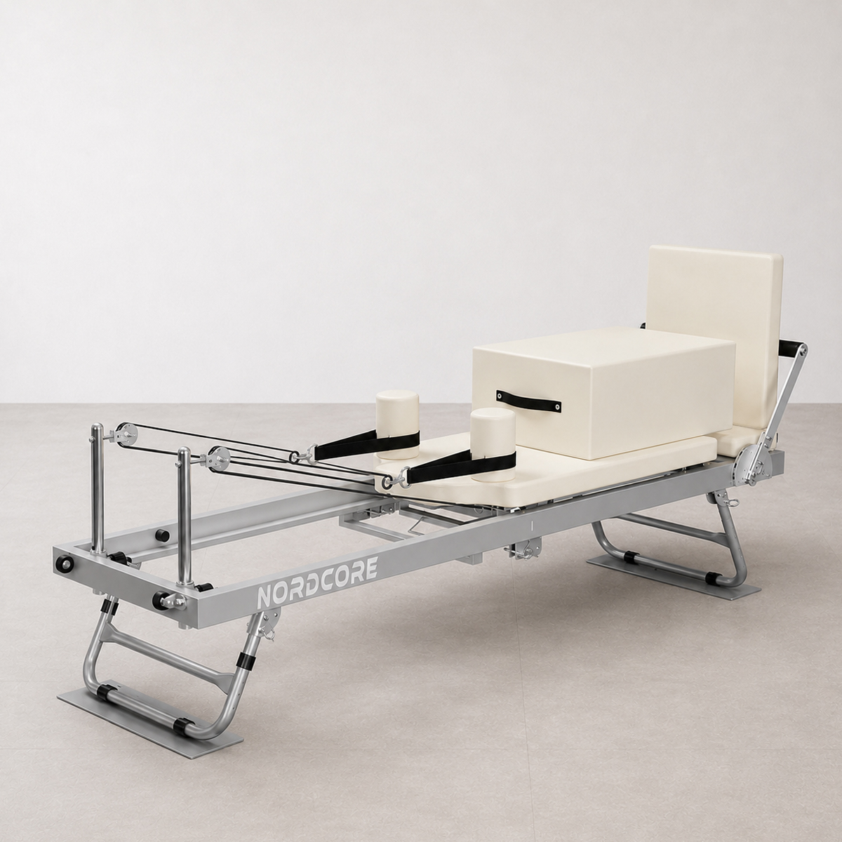 Nordcore Pilates Reformer iekārta, salokāma, balta