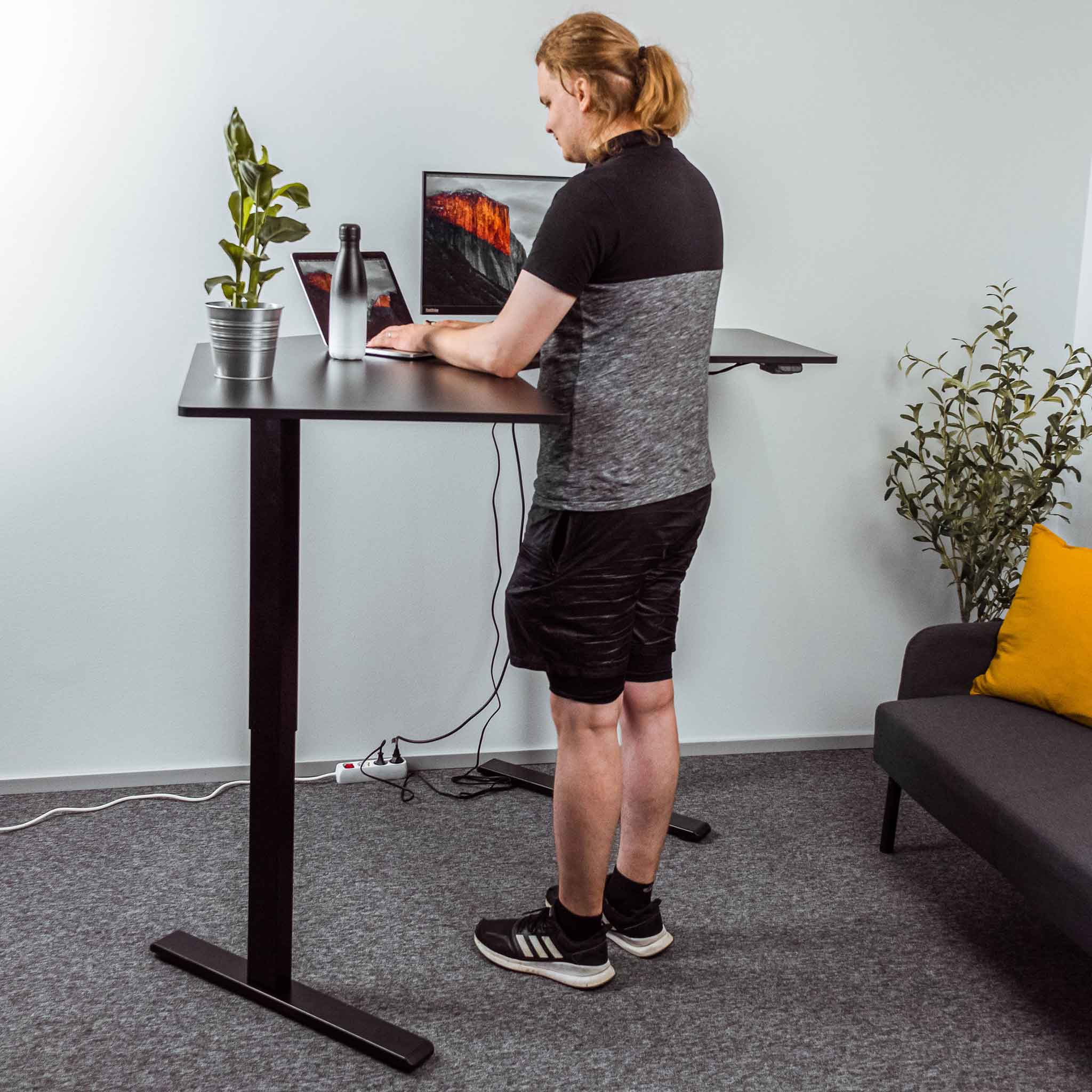 Lykke Corner Electric Standing Desk M100 Black