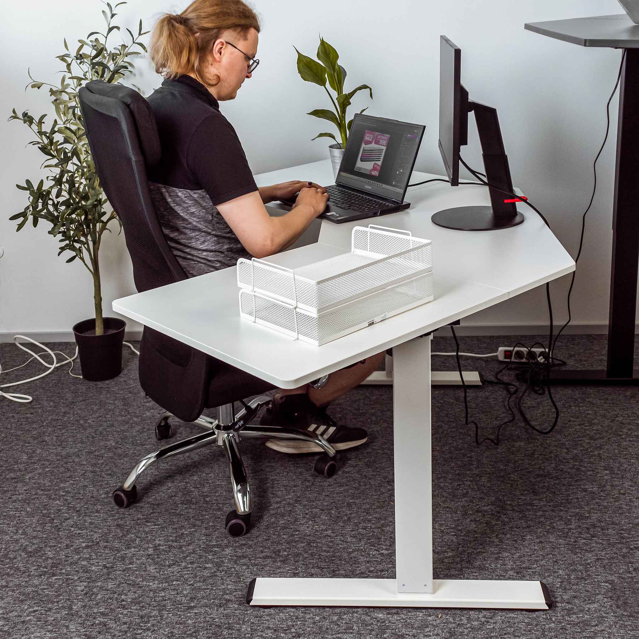 Lykke Höj och sänkbart hörnskrivbord M100, vit