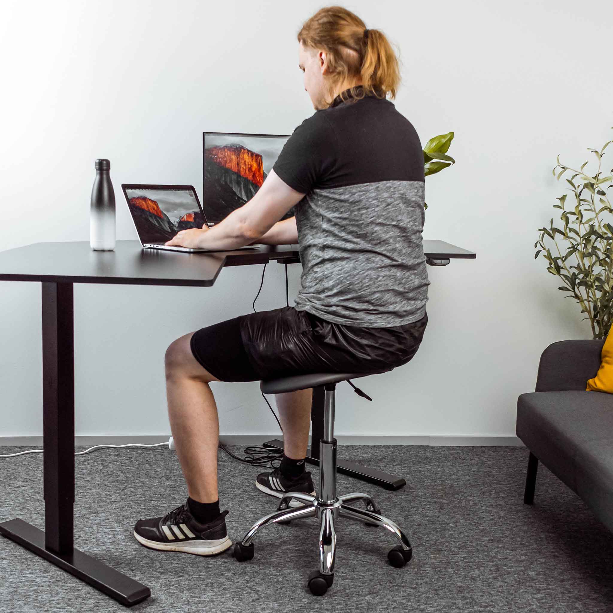 Krzesło Siodłowe Lykke Comfort, szare