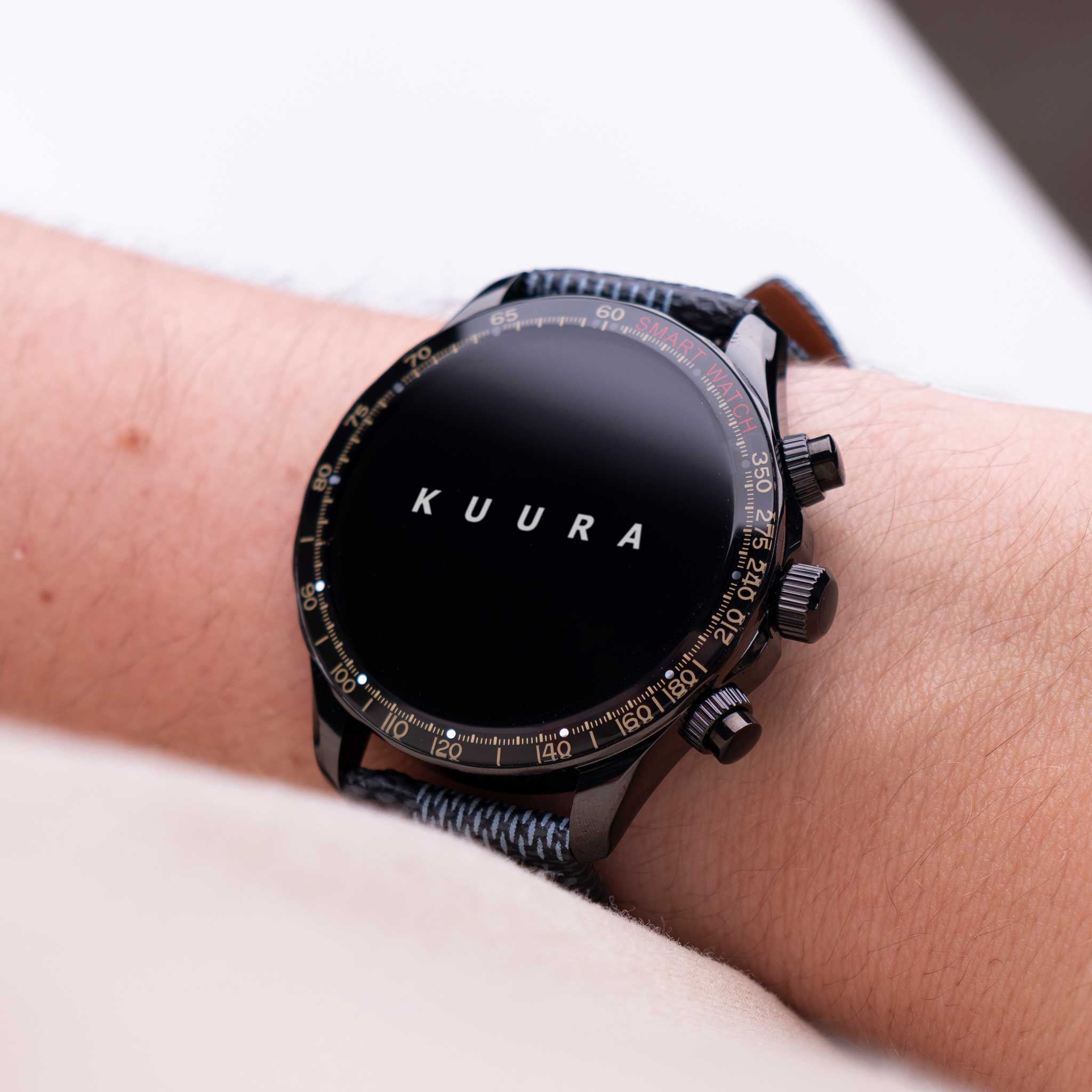 Kuura Viedpulkstenis FM1 V3, Melns