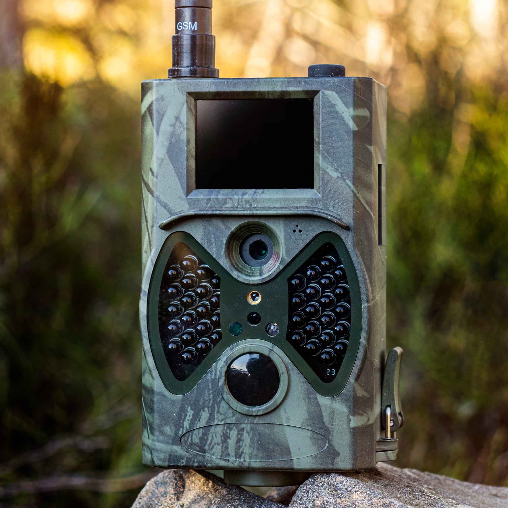 Trekker 2 x medību kamera komplekts, kas nosūta 2G